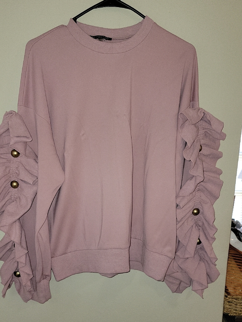 Ruffle Sleeve Crewneck Sweatshirt in Lavender
